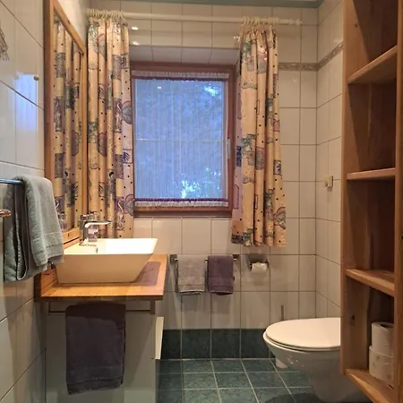 Leismueller Apartment *